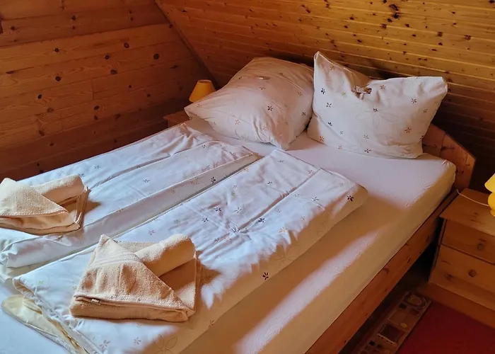 Bliev-hee Nr 1 Feriehus *